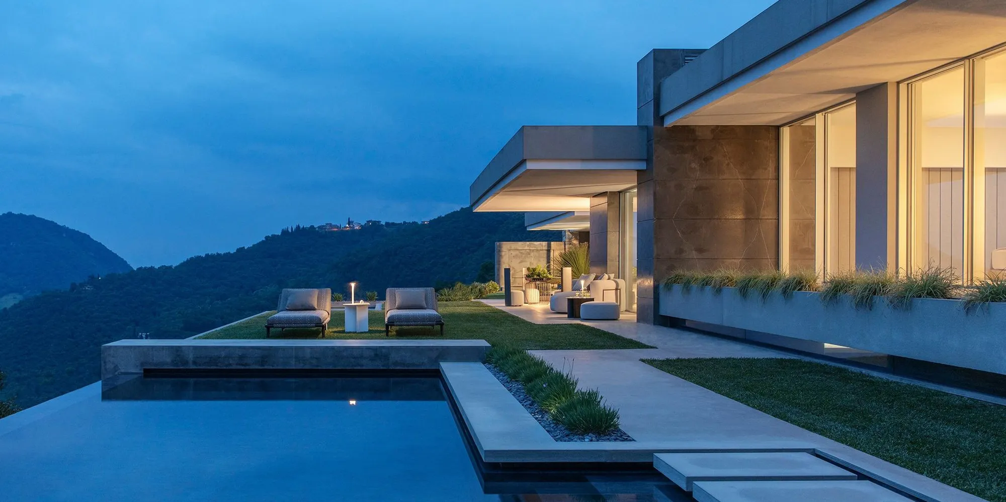 Designing the art of living Flou